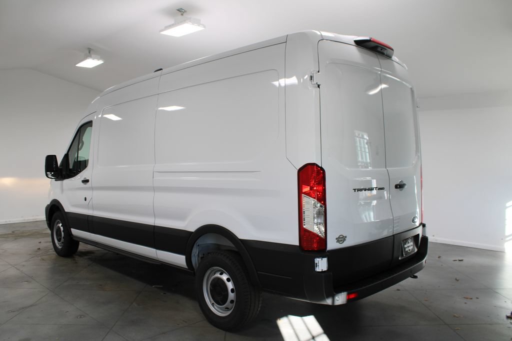 New 2026 Ford Transit 250 148 Medium Roof w/ Load Area Protection Package RWD image 6