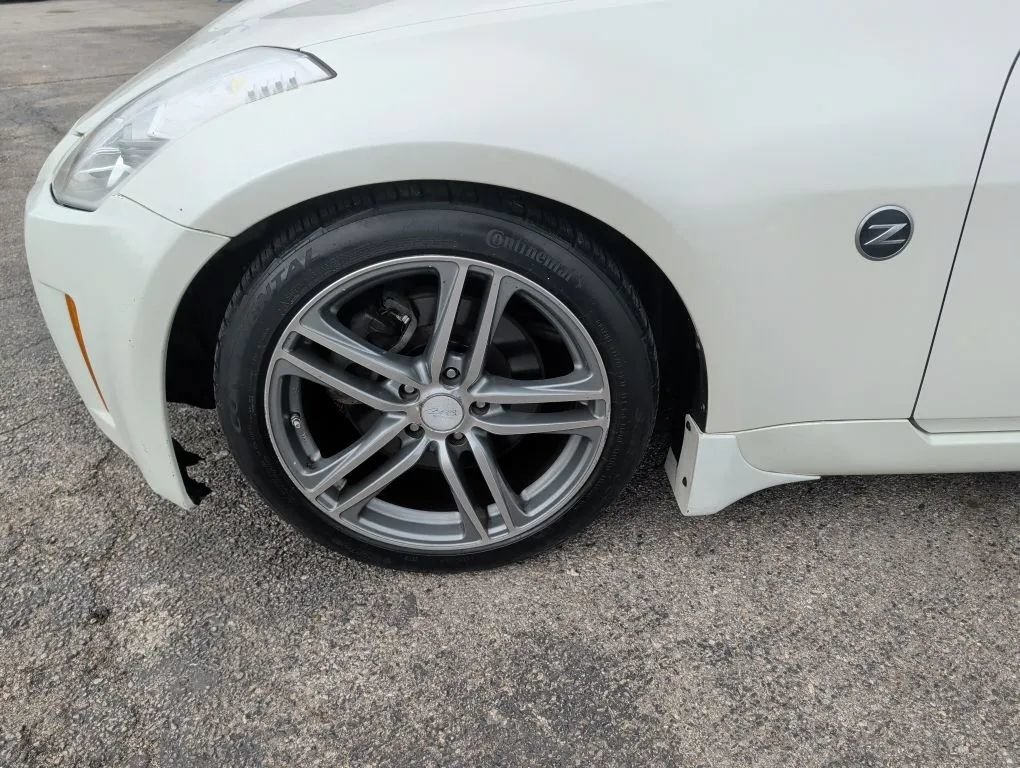 Used 2007 Nissan 350Z Touring RWD image 14