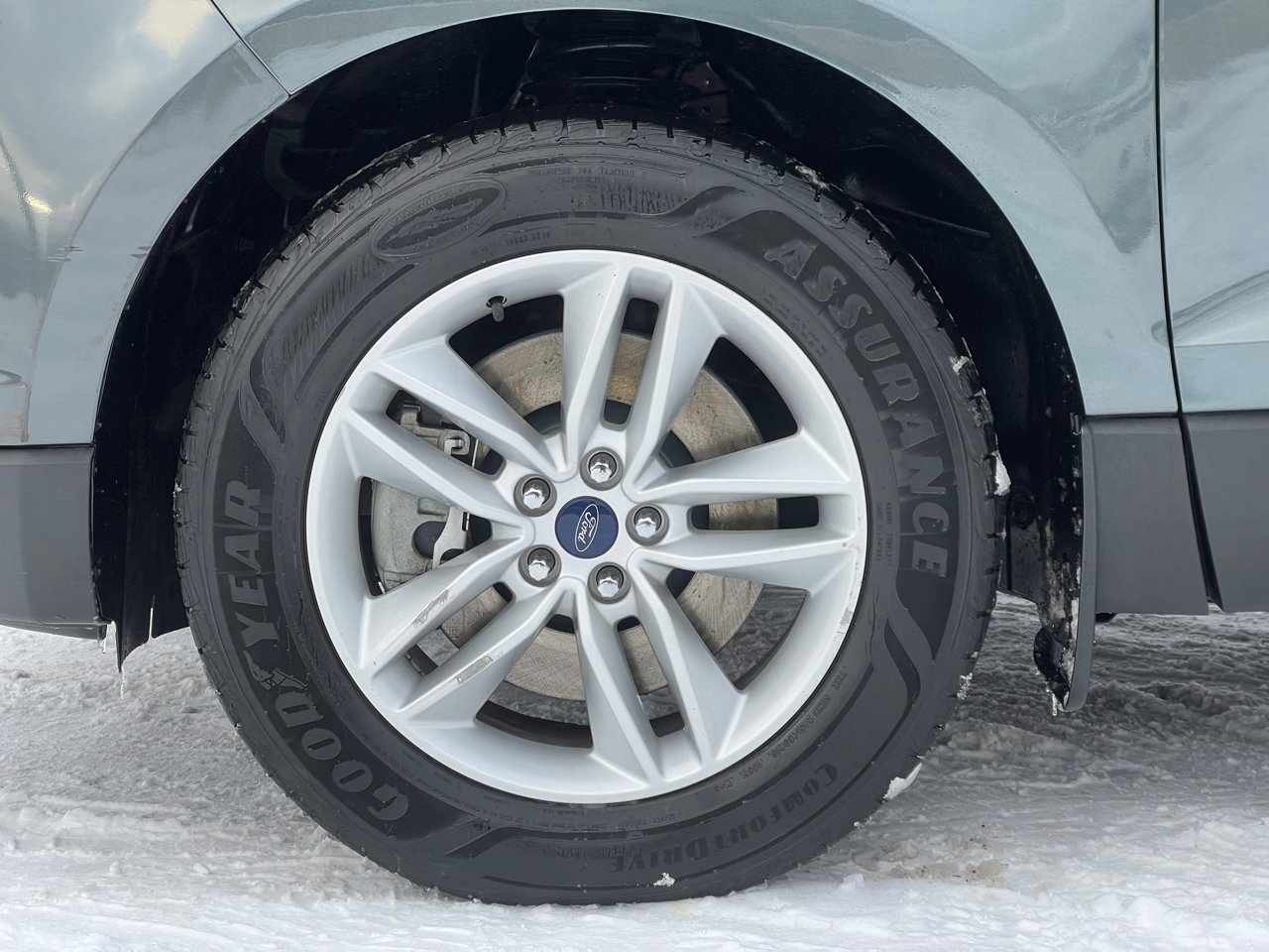 Used 2015 Ford Edge SEL image 53