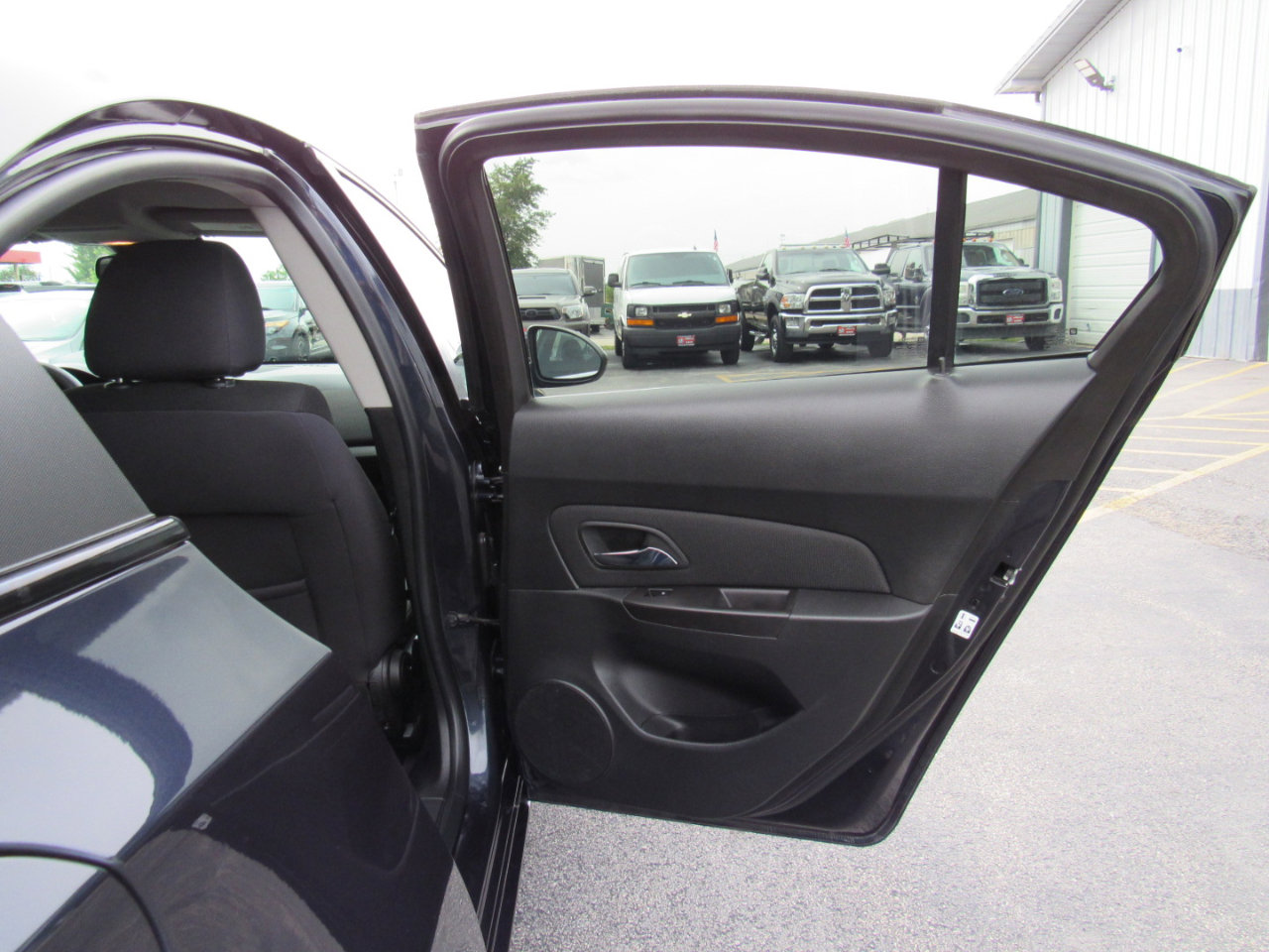 Used 2015 Chevrolet Cruze LT image 22