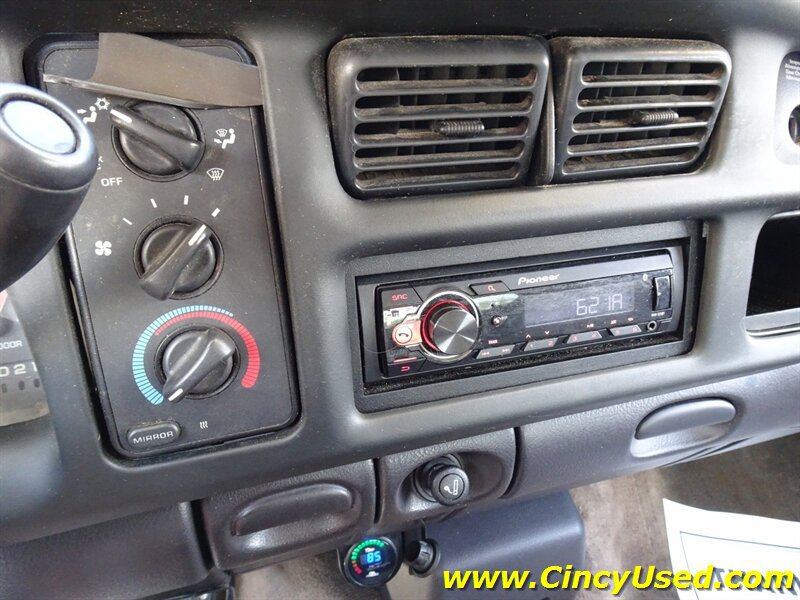 Used 2001 Dodge Ram 2500 Truck 2WD Quad Cab image 16