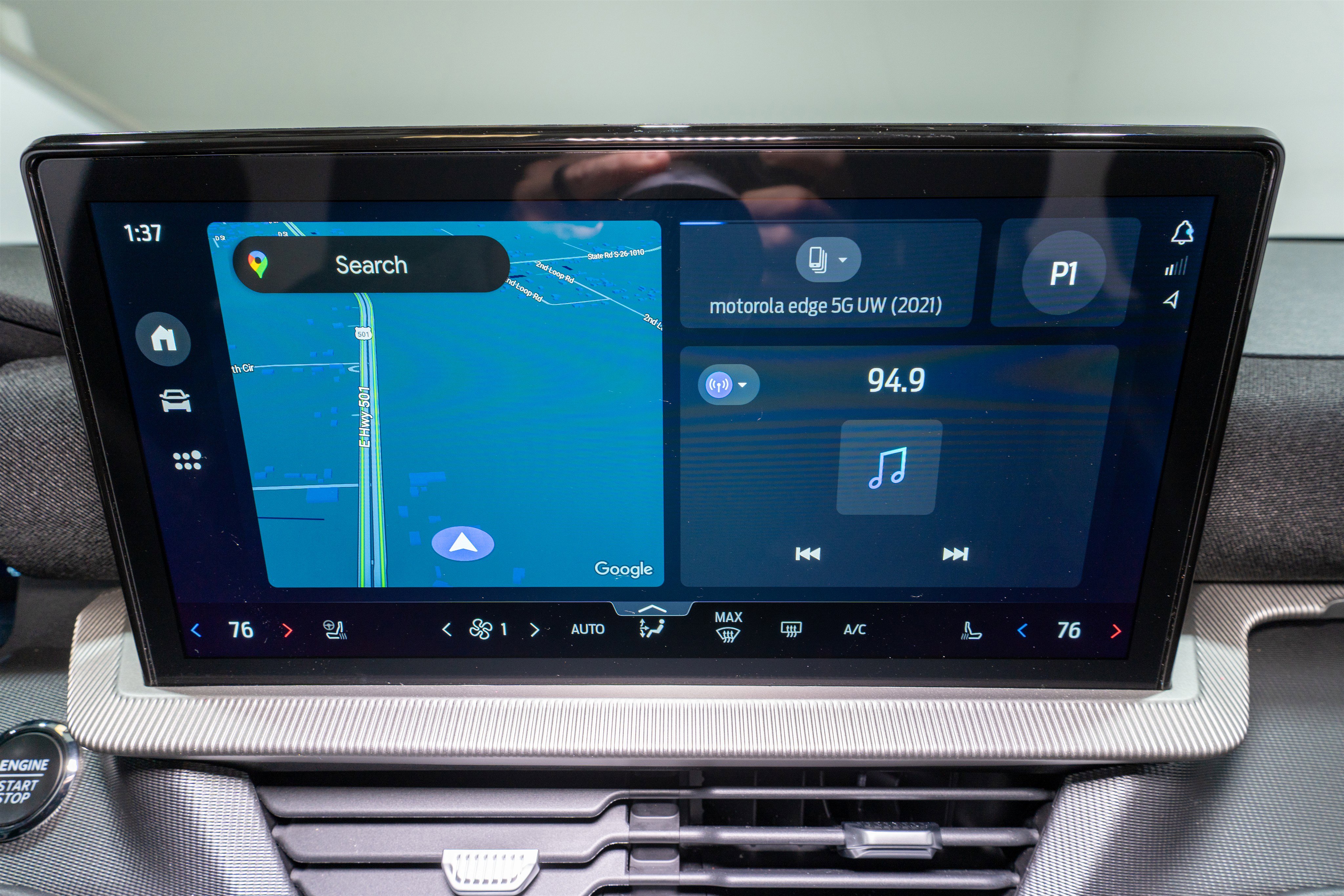 Used 2025 Ford Explorer ST-Line image 16