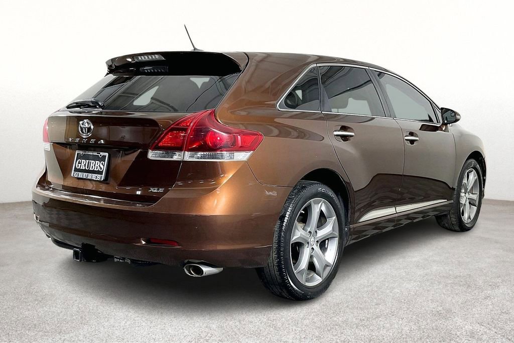 Used 2014 Toyota Venza XLE w/ XLE Premium Package image 2