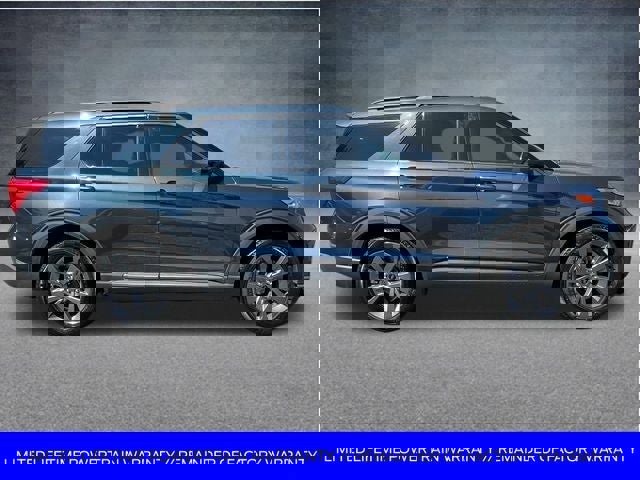 Used 2023 Ford Explorer XLT w/ Equipment Group 202A image 3