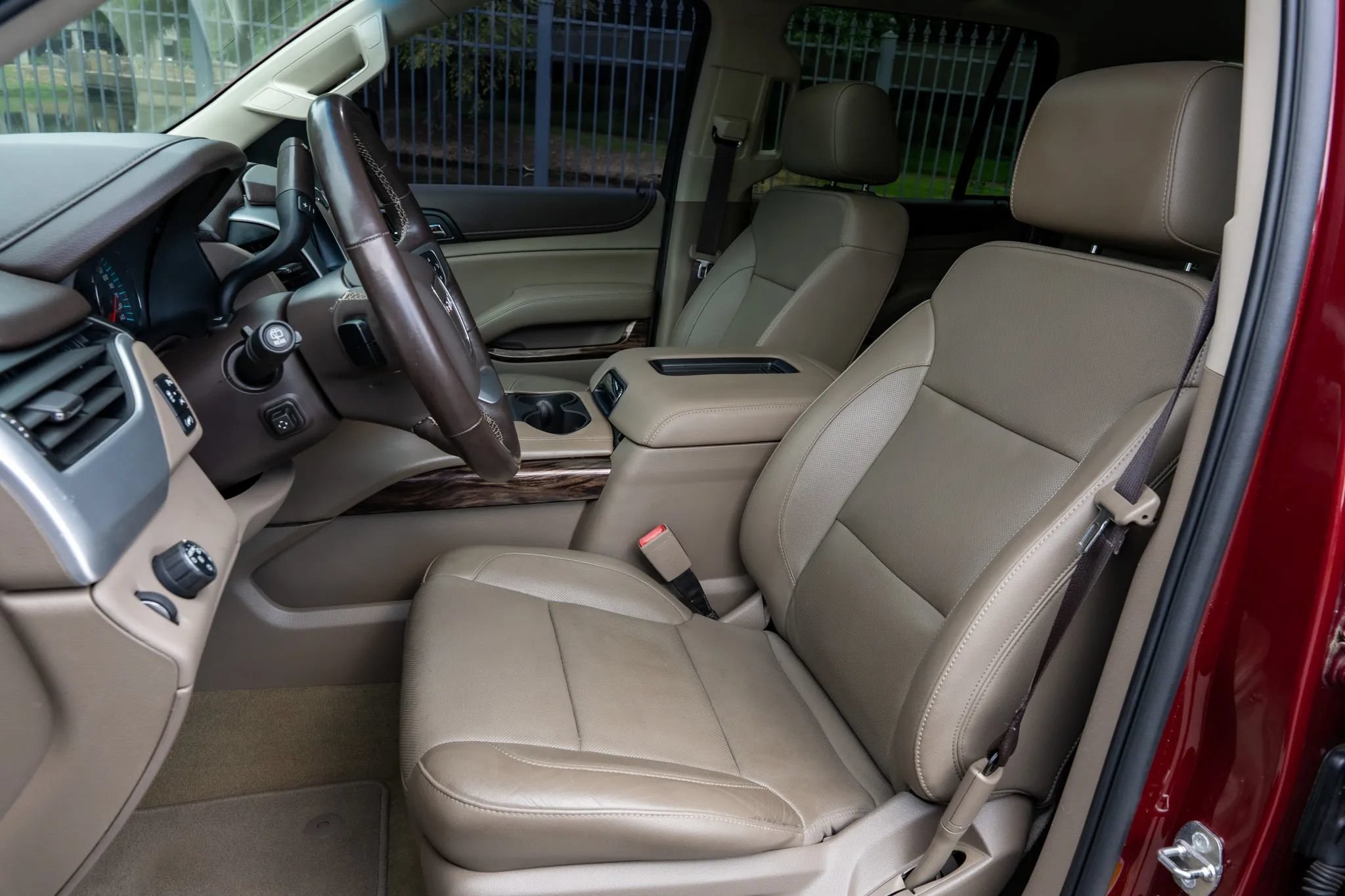 Used 2018 GMC Yukon SLT w/ Premium Edition RWD image 11
