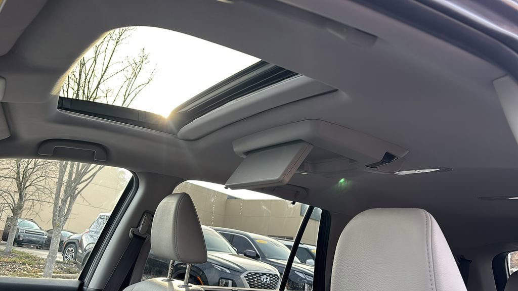 Used 2019 Honda Pilot Touring image 26