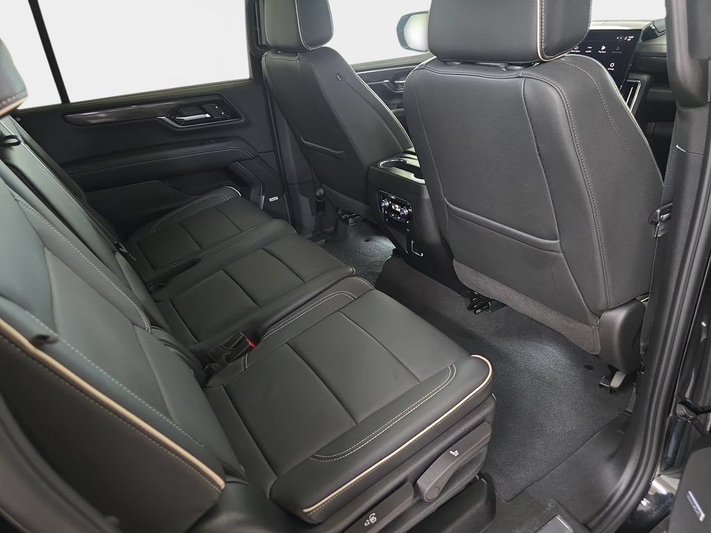 Used 2026 GMC Yukon XL Elevation RWD image 16