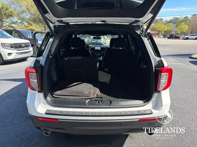 Certified 2023 Ford Explorer ST-Line AWD/4WD image 12