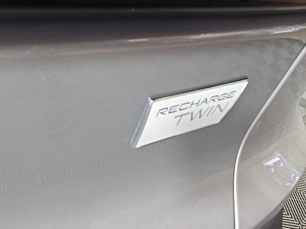 Certified 2023 Volvo C40 P8 Recharge Ultimate image 10