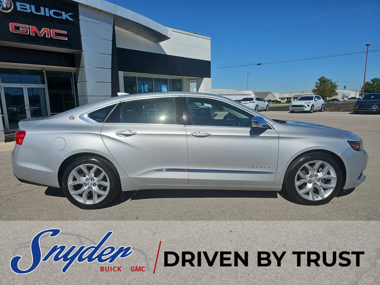 Used 2017 Chevrolet Impala Premier FWD image 8