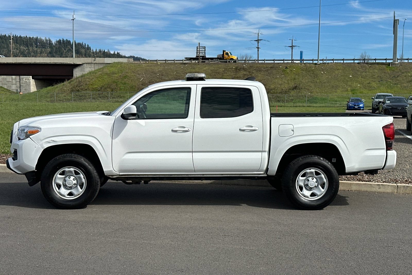 Used 2023 Toyota Tacoma SR AWD/4WD image 6