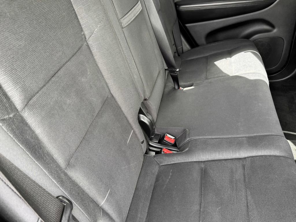 Used 2012 Jeep Grand Cherokee Laredo AWD/4WD image 25