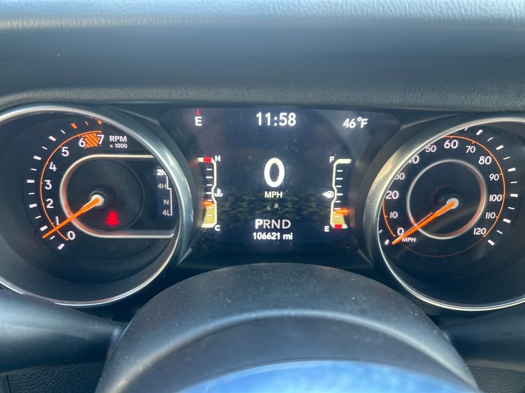 Used 2018 Jeep Wrangler Unlimited Sahara w/ Cold Weather Group image 9