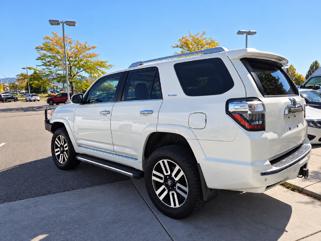 Used 2014 Toyota 4Runner Limited AWD/4WD image 6