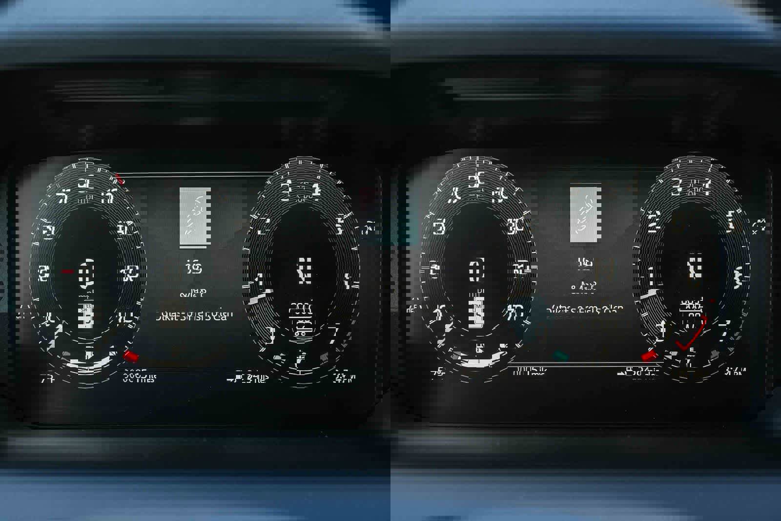 New 2025 Land Rover Discovery Sport S image 20