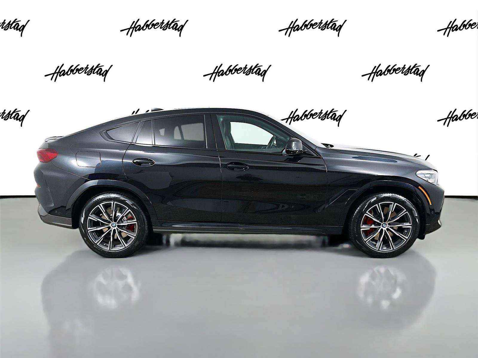 Used 2021 BMW X6 M50i image 4