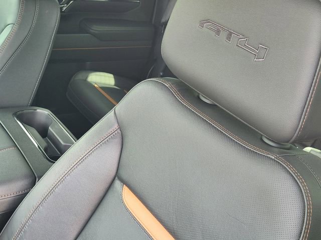 Used 2025 GMC Sierra 2500 AT4 w/ AT4 Premium Plus Package image 16