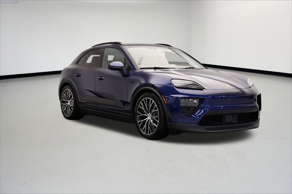 Used 2025 Porsche Macan 4S Electric image 9