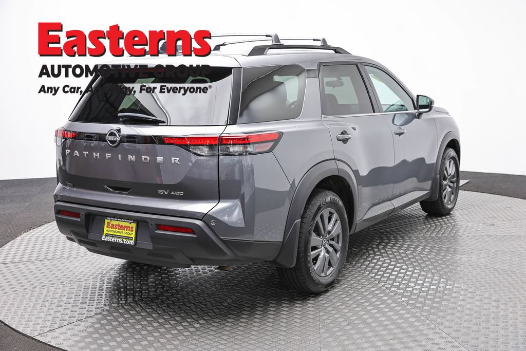 Used 2024 Nissan Pathfinder SV AWD/4WD image 5