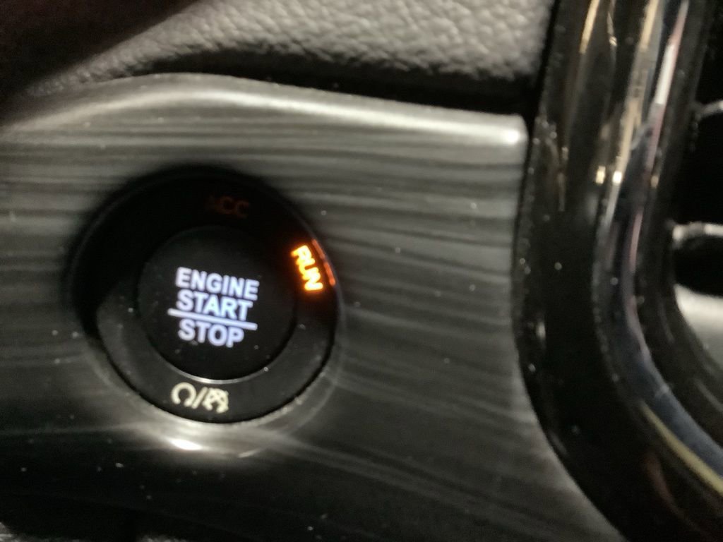 Certified 2020 Jeep Grand Cherokee Altitude AWD/4WD image 34