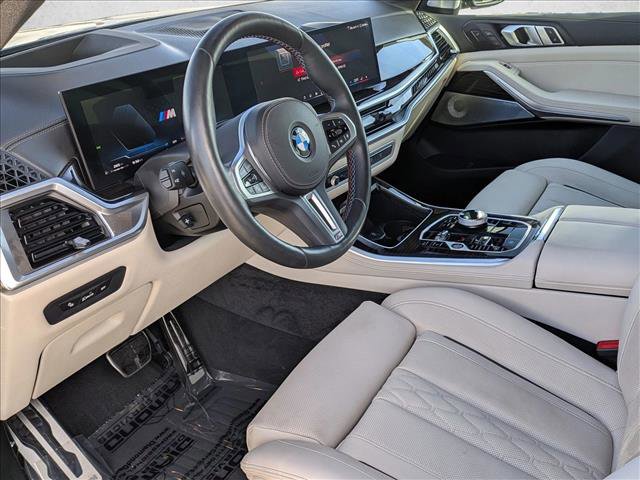 Used 2025 BMW X5 M60i image 10