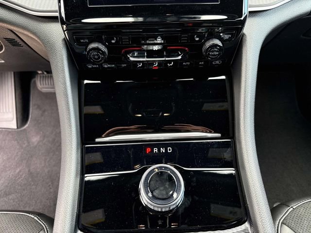 New 2025 Jeep Grand Cherokee Altitude RWD image 19