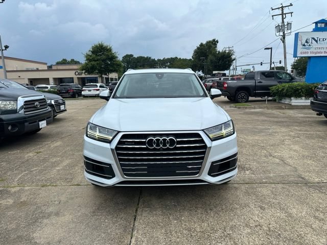Used 2019 Audi Q7 3.0T Premium Plus w/ Premium Plus Package AWD/4WD image 2