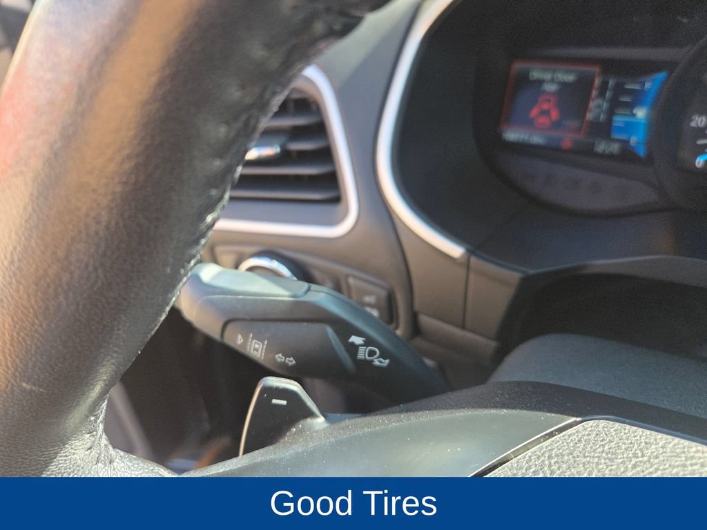 Used 2019 Ford Edge SEL w/ Cold Weather Package AWD/4WD image 15