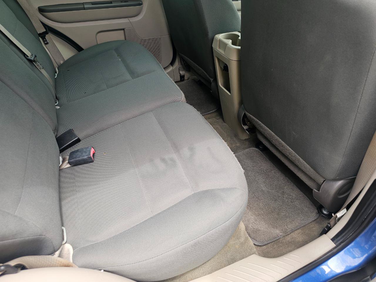 Used 2010 Ford Escape XLS FWD image 18