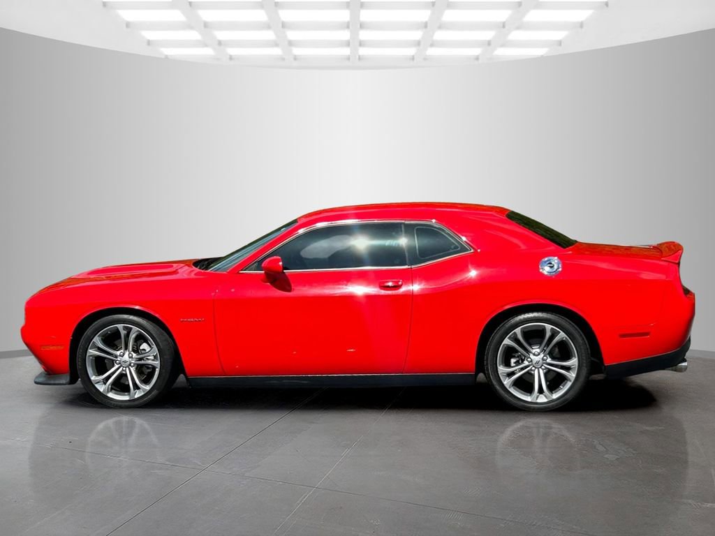 Used 2022 Dodge Challenger R/T RWD image 2