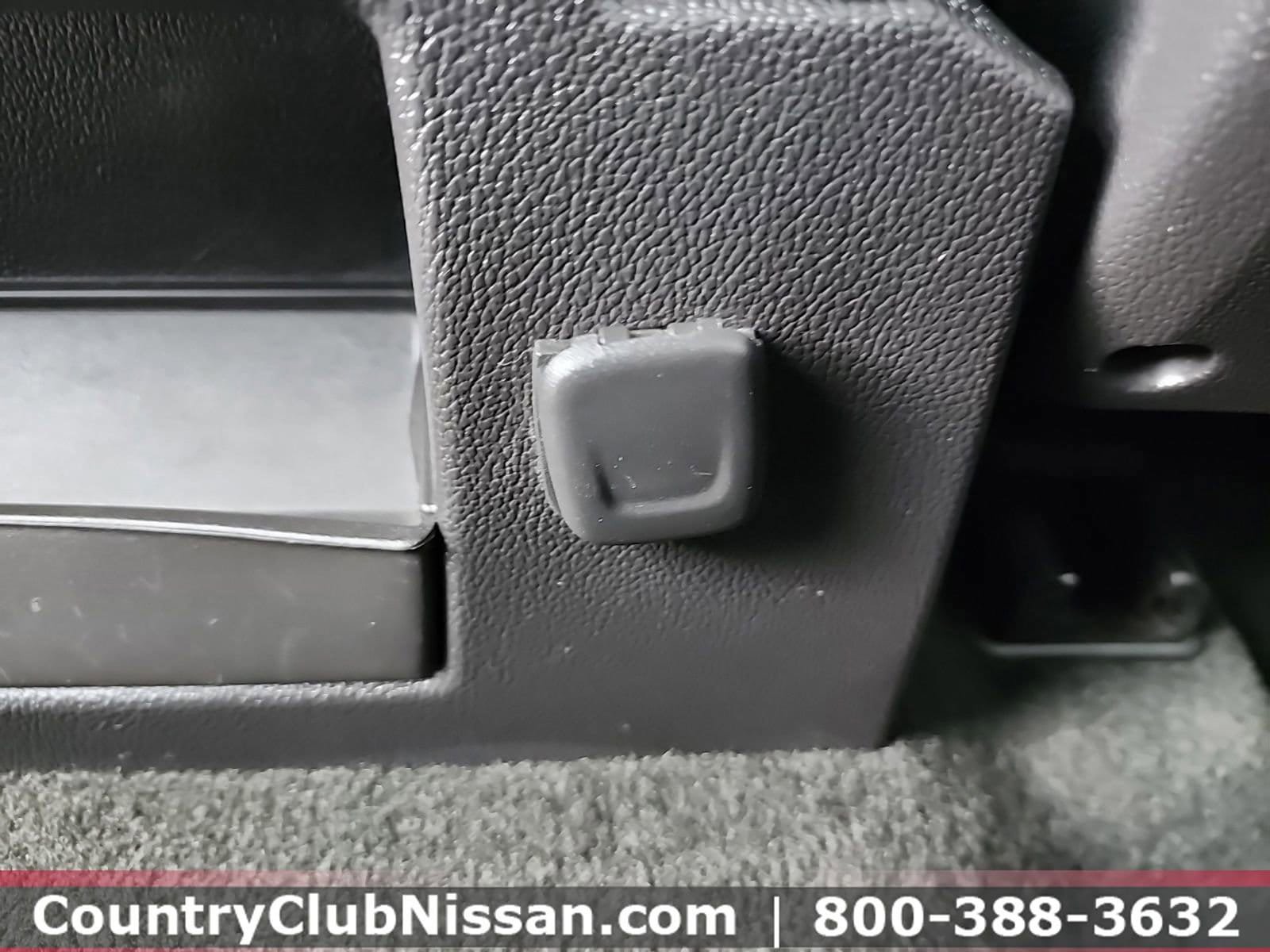 Used 2014 Chevrolet Silverado 1500 LT w/ All Star Edition AWD/4WD image 27