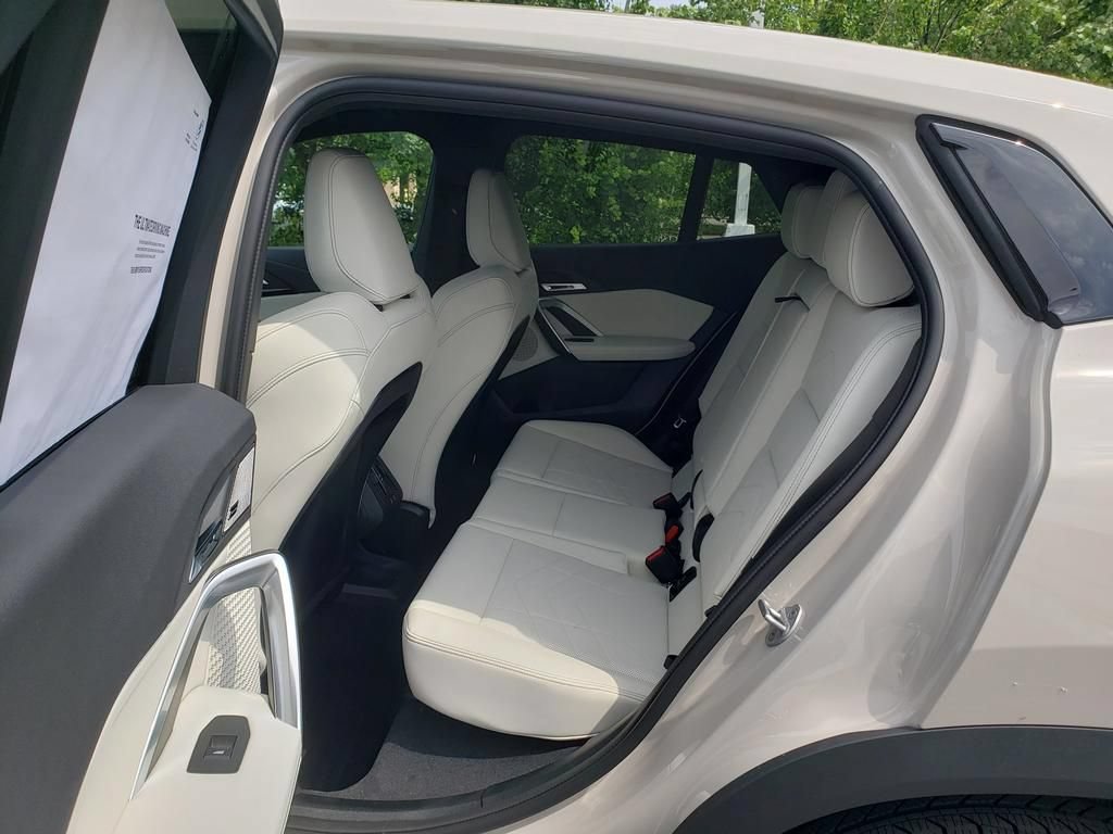 New 2026 BMW X2 xDrive28i w/ Technology Package AWD/4WD image 7