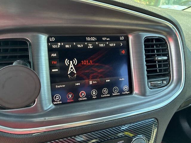 Used 2017 Dodge Charger R/T w/ Blacktop Package RWD image 13