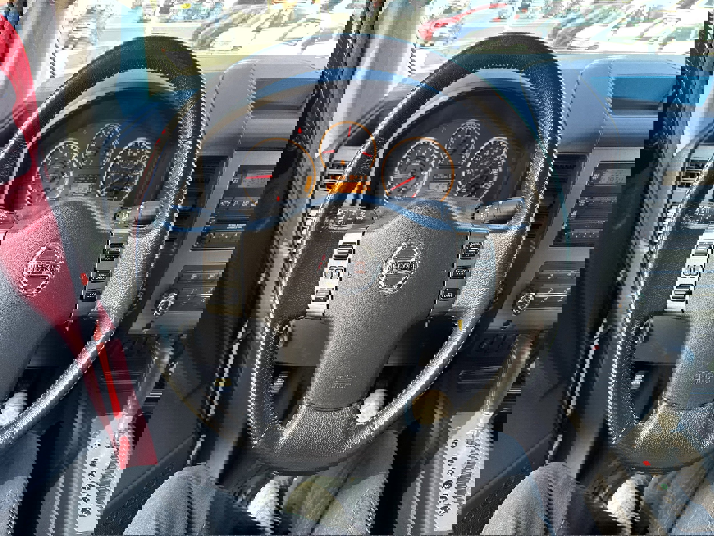 Used 2012 Nissan Titan SV image 17