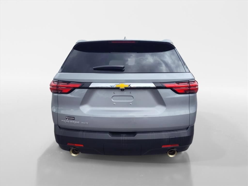 Used 2023 Chevrolet Traverse LS w/ Safety Package AWD/4WD image 4