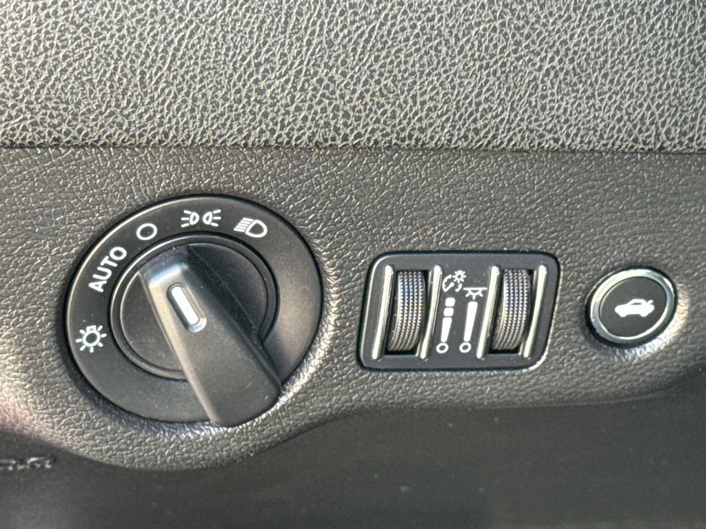 Used 2023 Dodge Charger R/T RWD image 22