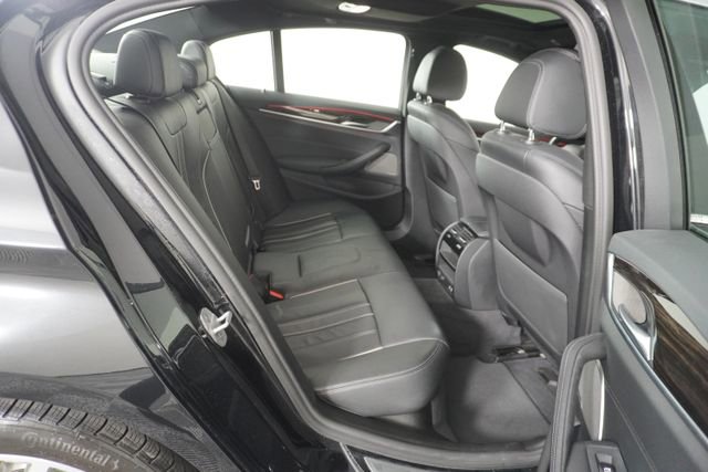 Used 2021 BMW 530i w/ Premium Package image 40