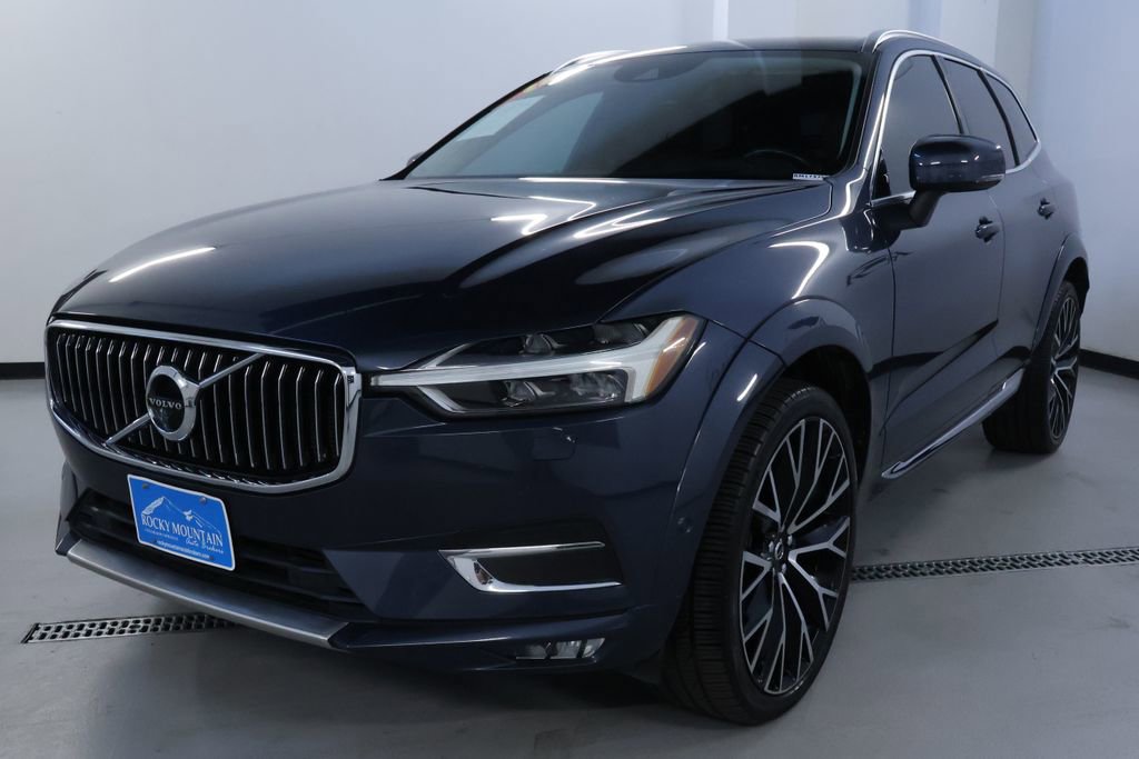 Used 2018 Volvo XC60 T6 Inscription w/ Convenience Package image 3