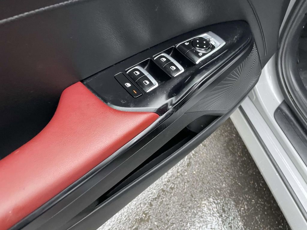 Used 2023 Kia K5 GT-Line image 28