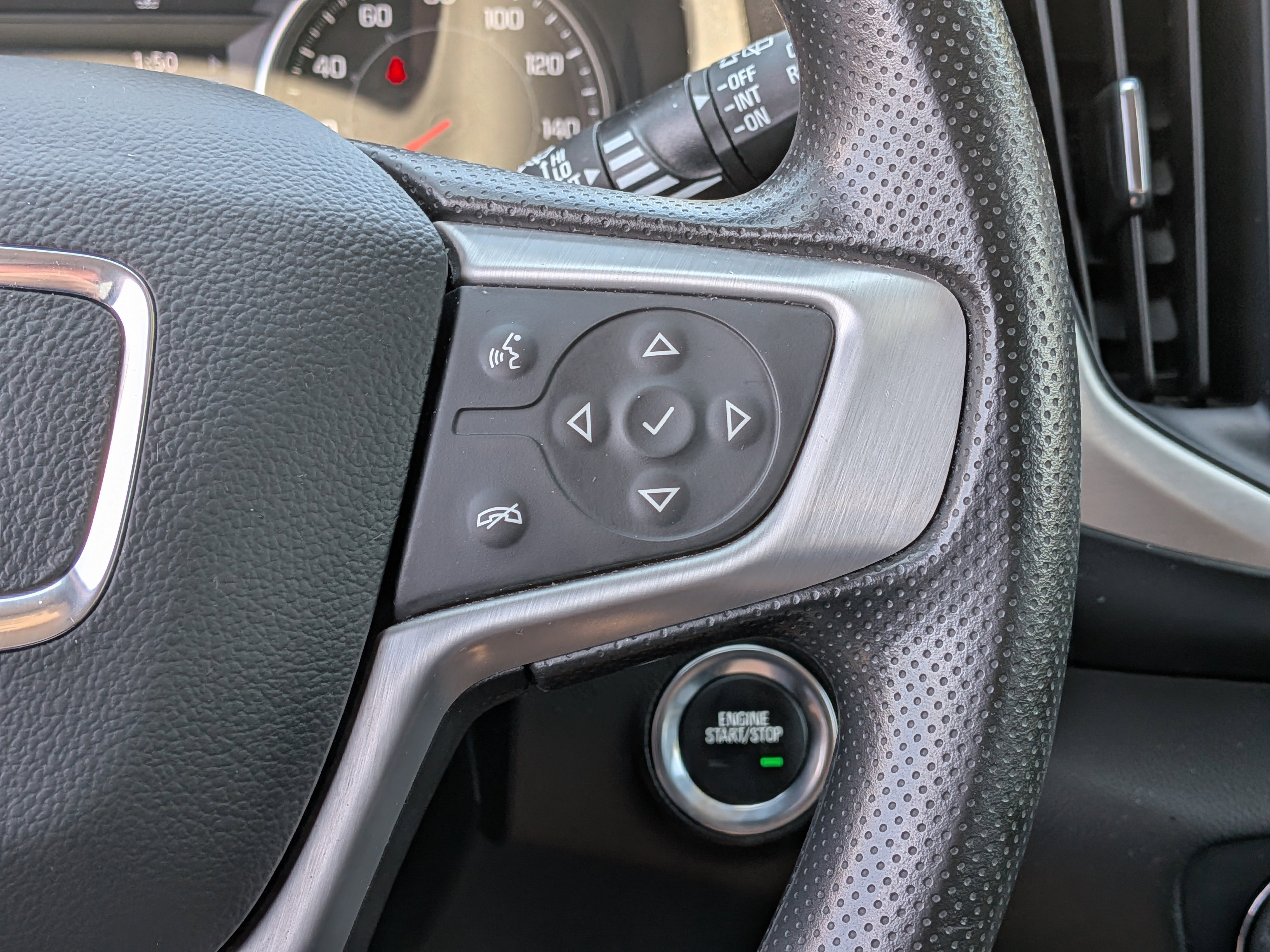 Used 2022 GMC Terrain SLE w/ Driver Convenience Package FWD image 26
