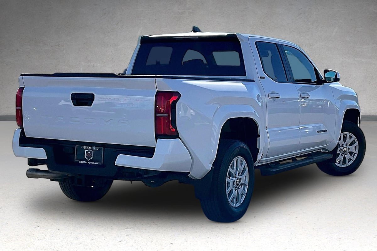 Used 2024 Toyota Tacoma SR5 RWD image 34