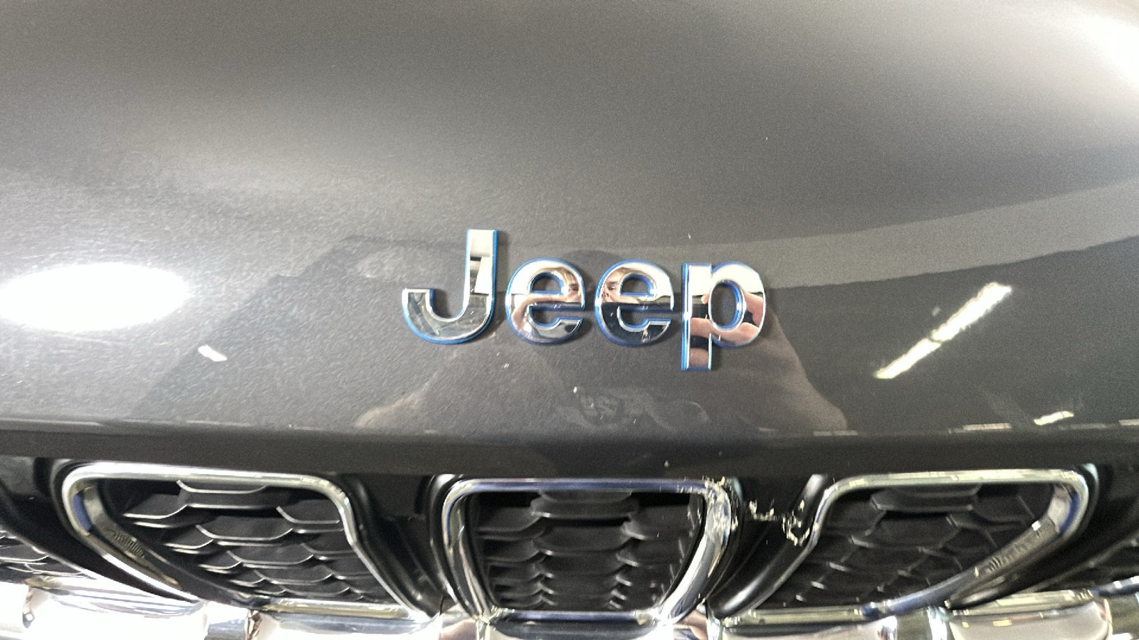 Used 2024 Jeep Grand Cherokee Limited 4xe AWD/4WD image 9