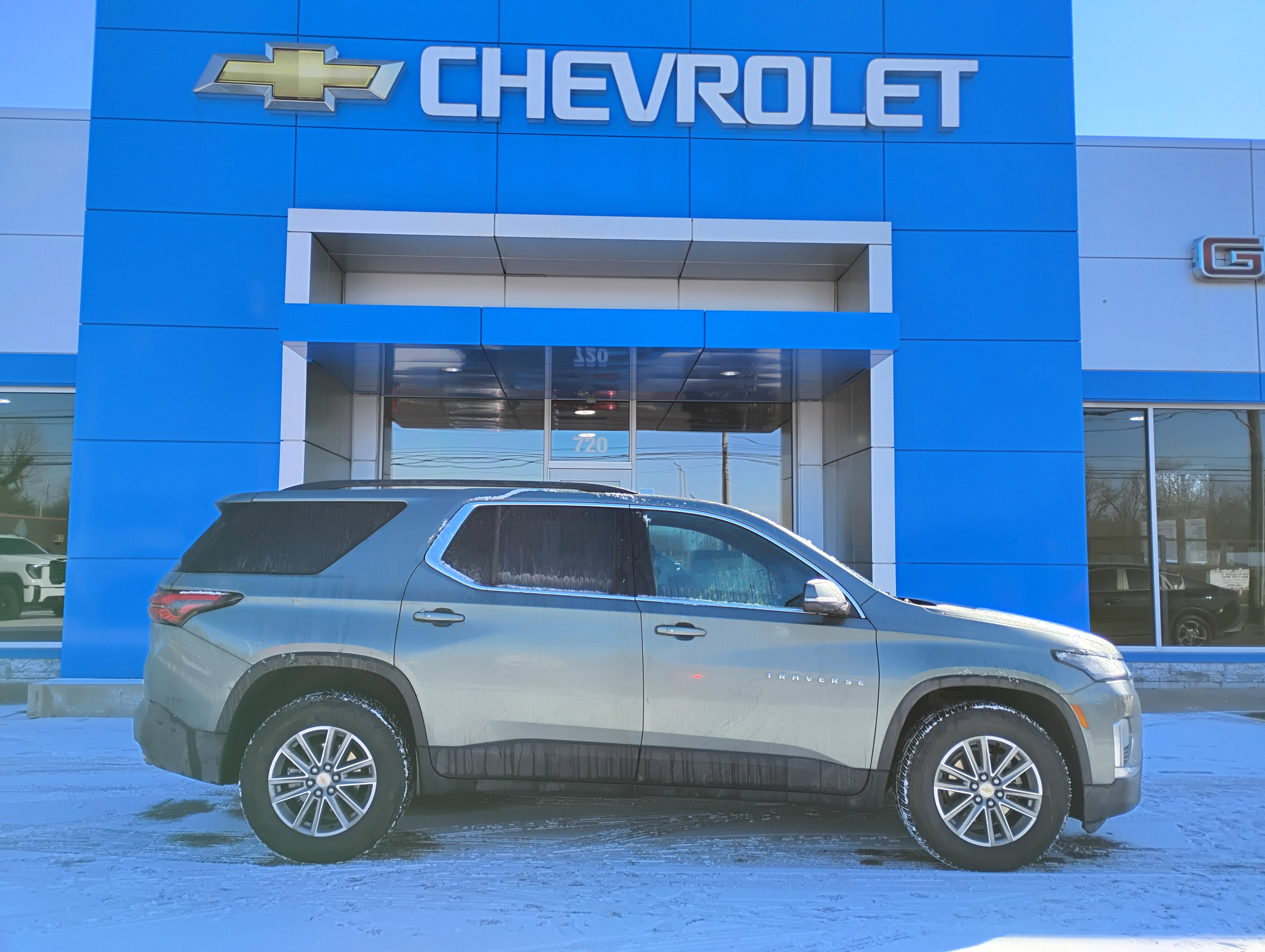 Used 2023 Chevrolet Traverse LT image 11