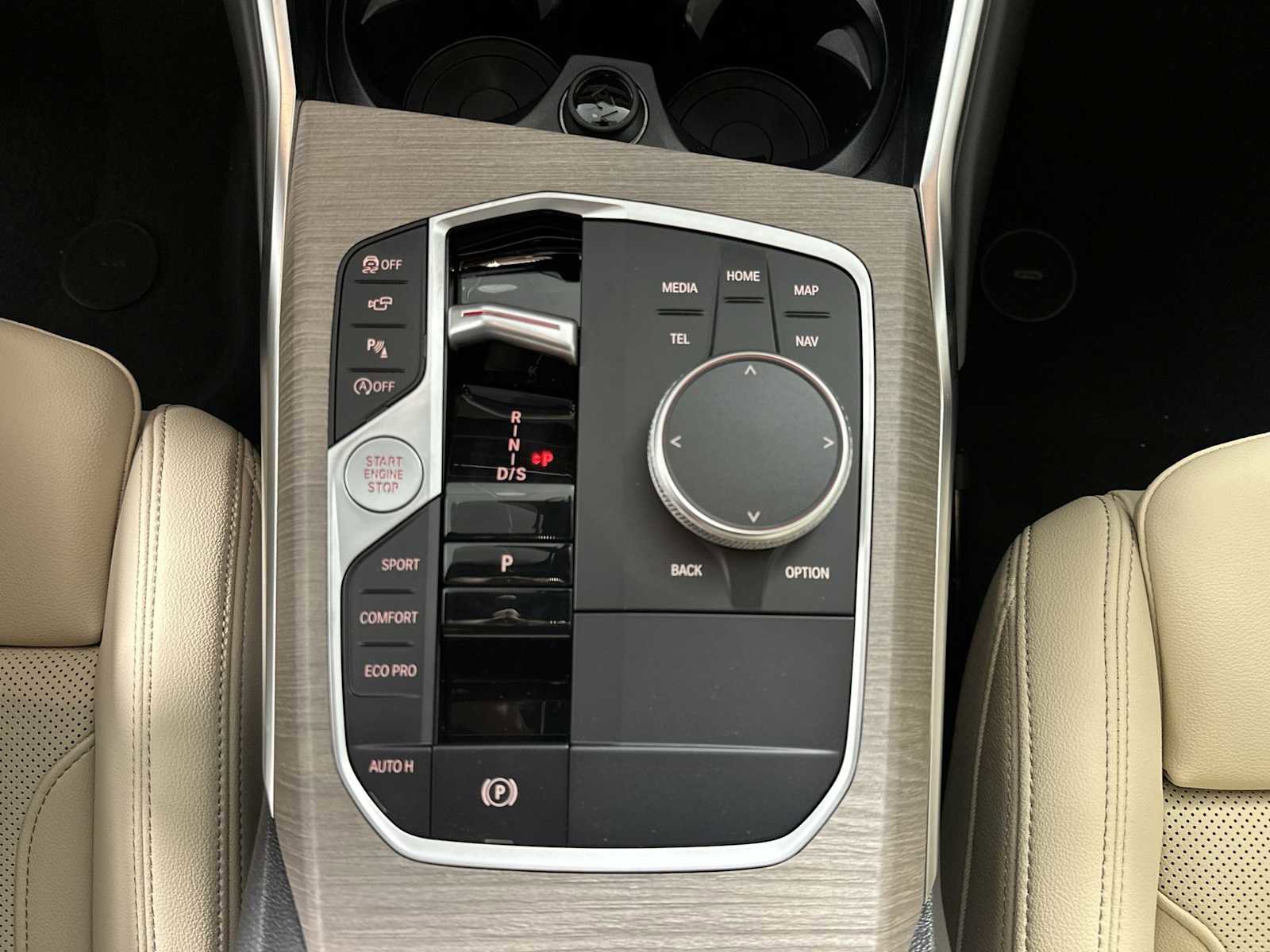 New 2026 BMW 330i xDrive Sedan w/ Premium Package image 17