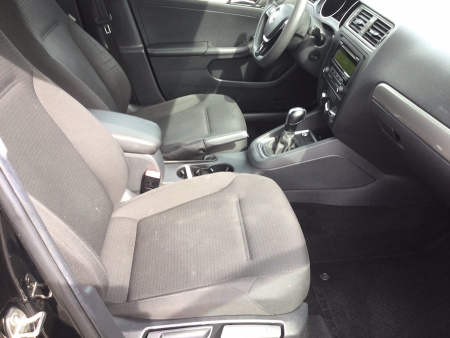 Used 2015 Volkswagen Jetta SE FWD image 22