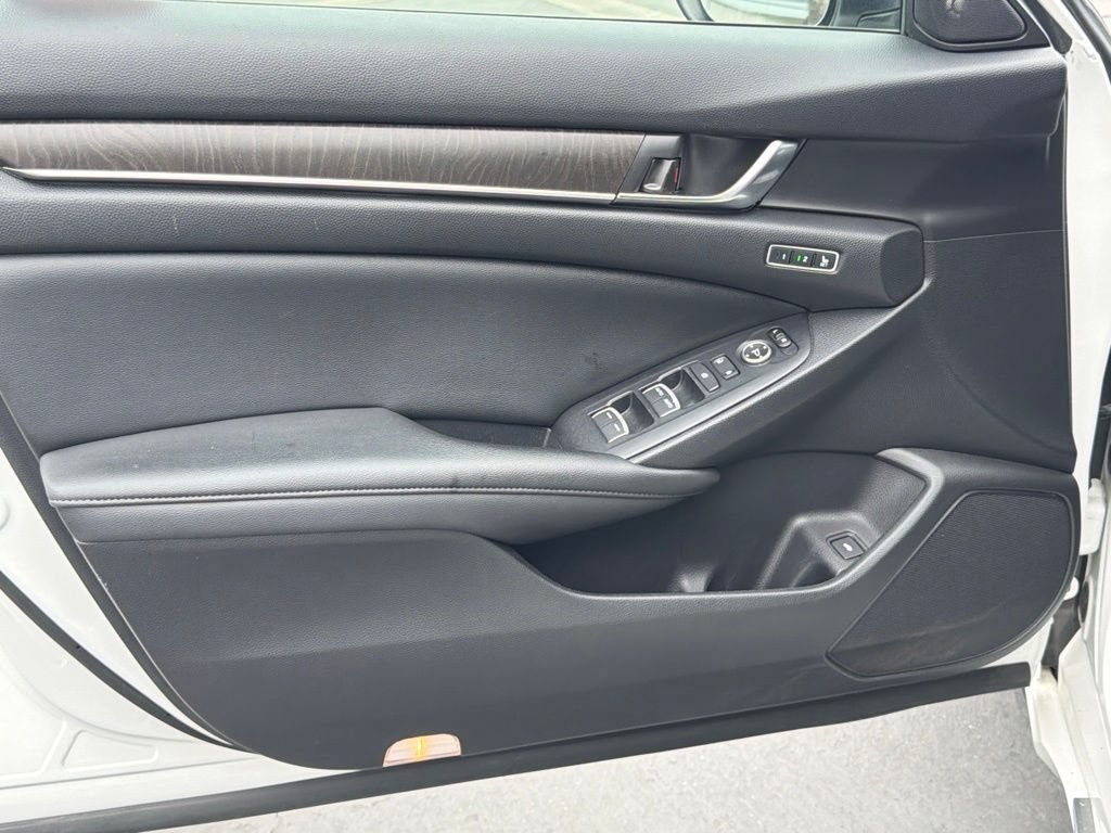 Used 2019 Honda Accord EX-L image 19