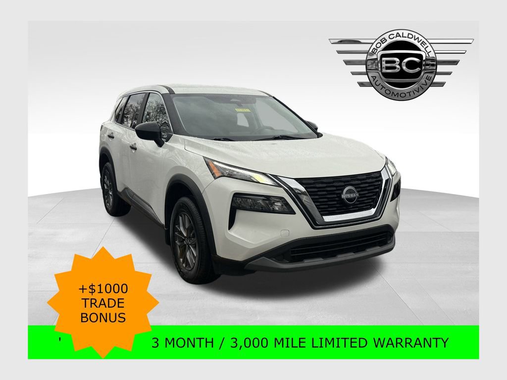 Used 2023 Nissan Rogue S image 1