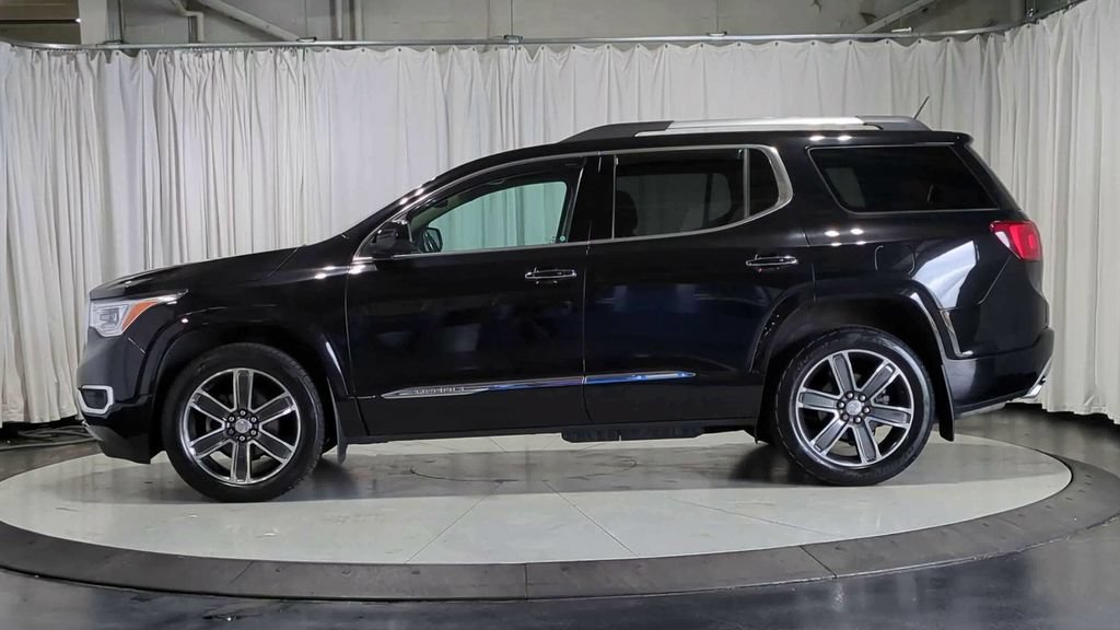 Used 2017 GMC Acadia Denali w/ Technology Package AWD/4WD image 6
