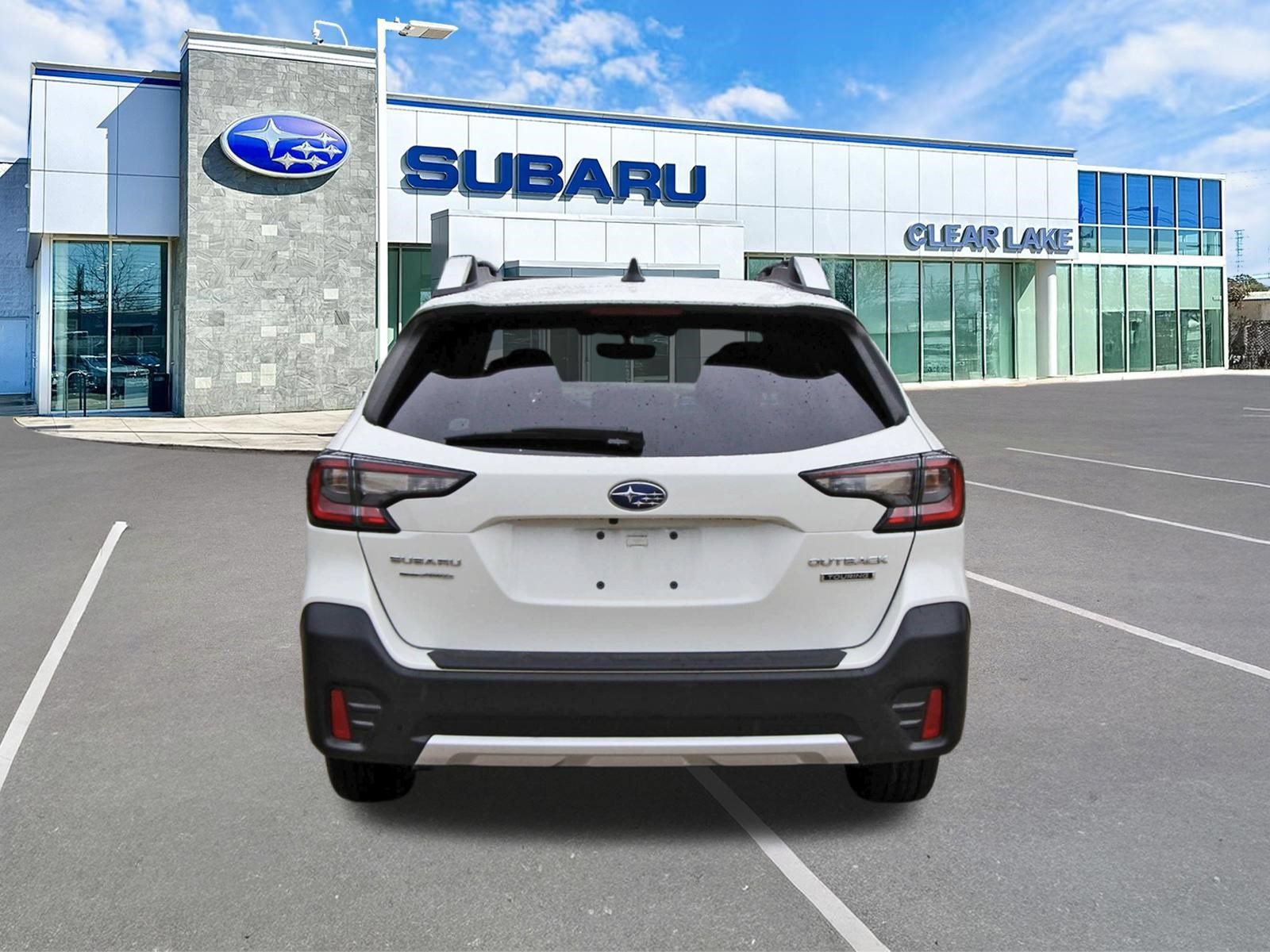 Used 2022 Subaru Outback Touring AWD/4WD image 5
