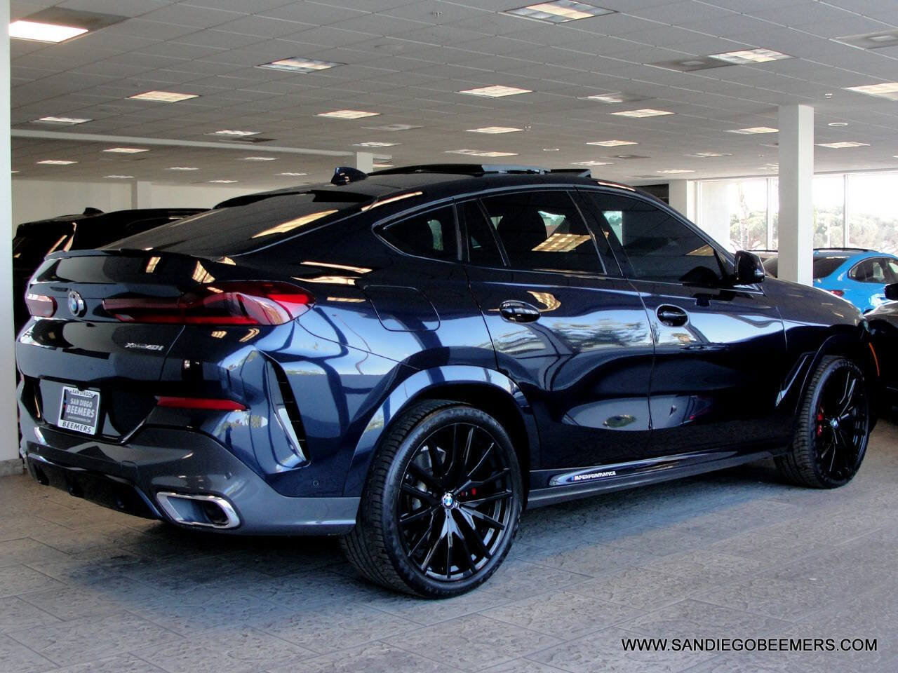 Used 2021 BMW X6 xDrive40i w/ M Sport Package AWD/4WD image 34